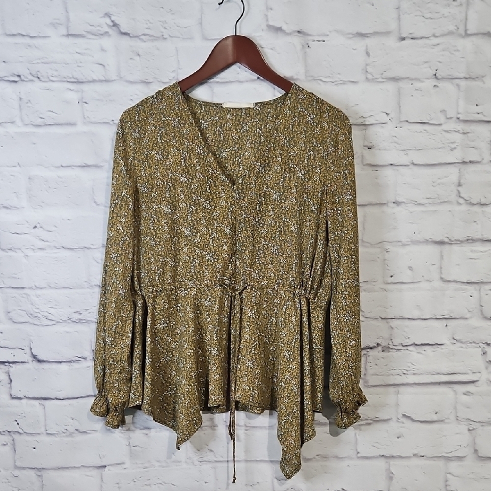 Elegant Floral V-Neck Blouse - Mustard